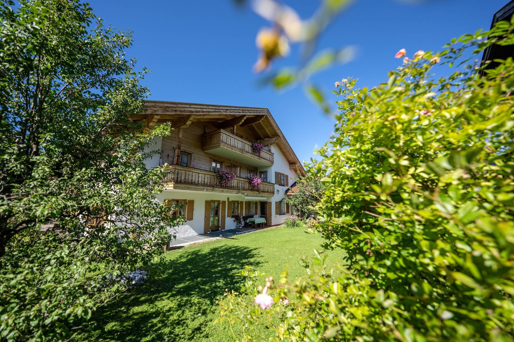 haus-elisabeth-2023-Ostseite2 Gäsethaus Elisabeth - Ferienwohnungen in der Alpenwelt Kartwendel